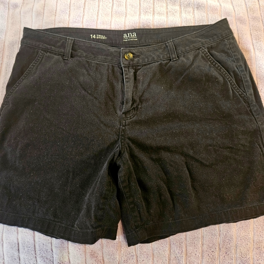 A.N.A Women's Black Shorts